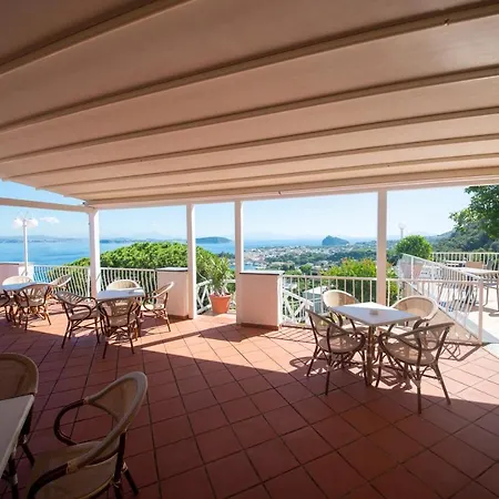 Hotel Ireos
